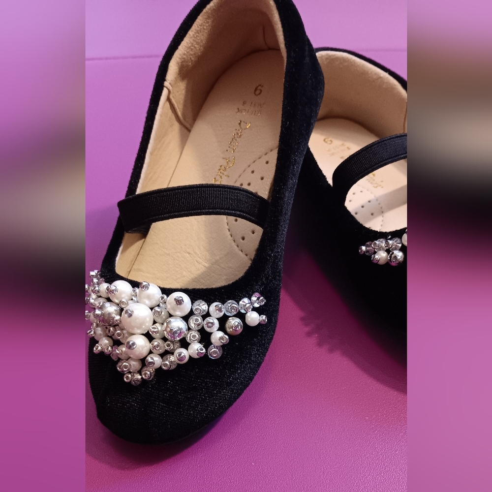 Dream Pairs Black Velvet Ballet Flat Pearls/Sequins Girls Size 9 - Picture 6 of 10
